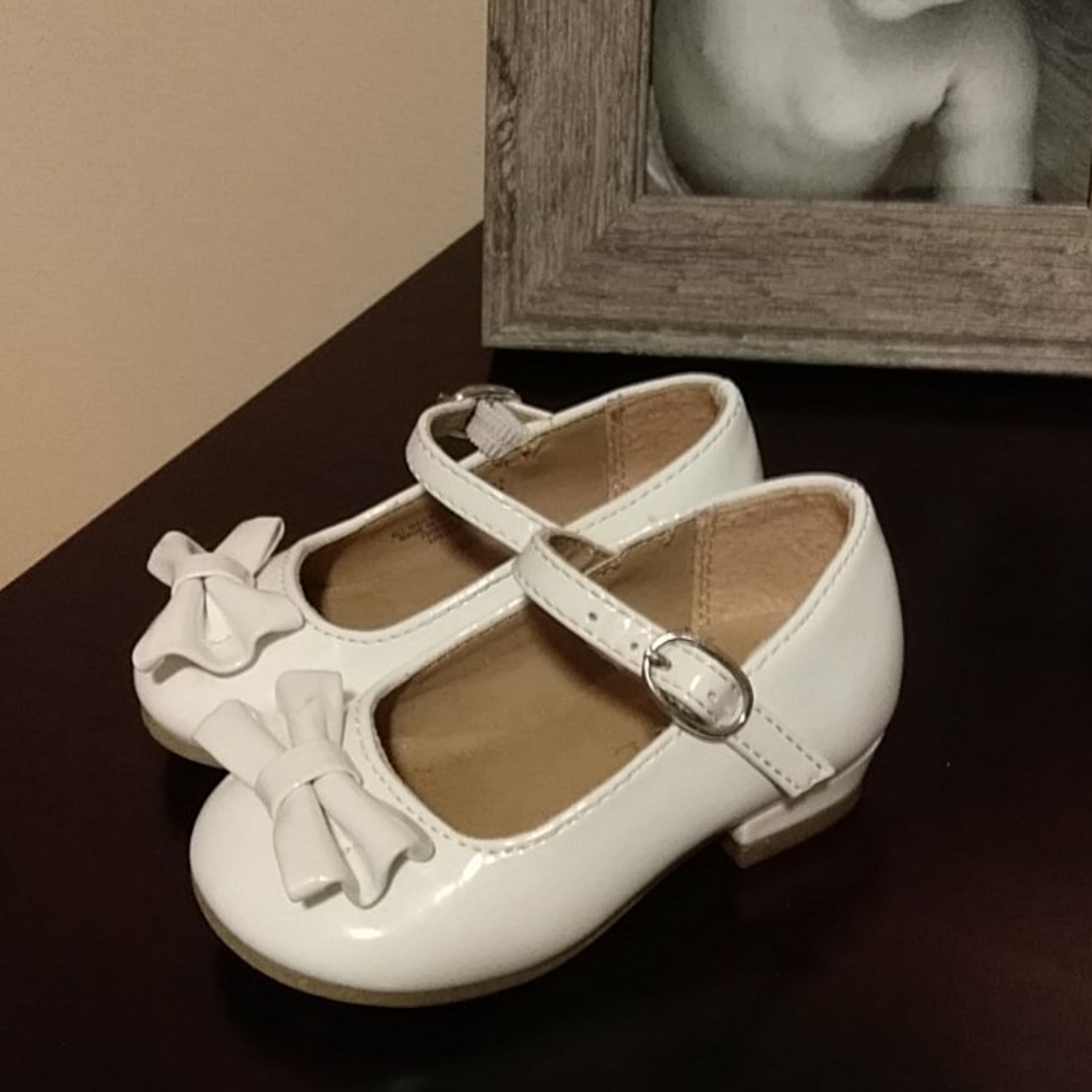 Childrens place girls dress shoes